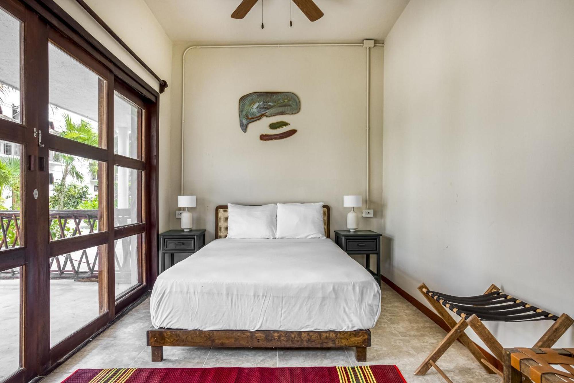Hotel Cabanas Los Lirios Tulum Bagian luar foto